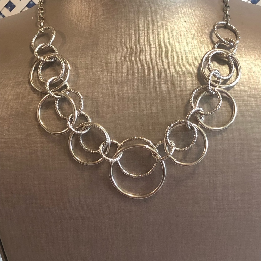 Stony Jewelry Silver Loop Necklace